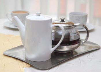 Der Kaffee- oder Teefleck muss weg