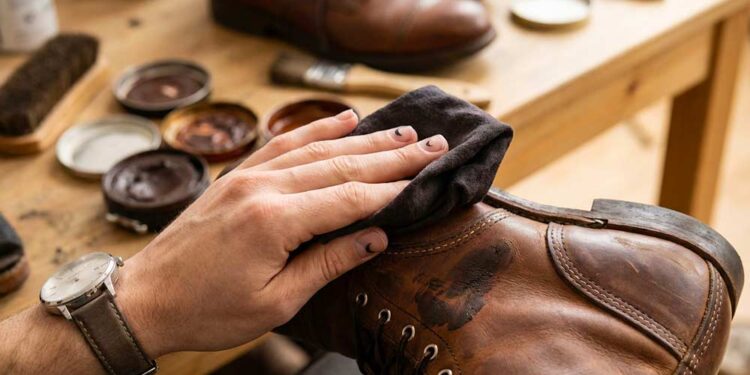 Schuhcreme entfernen